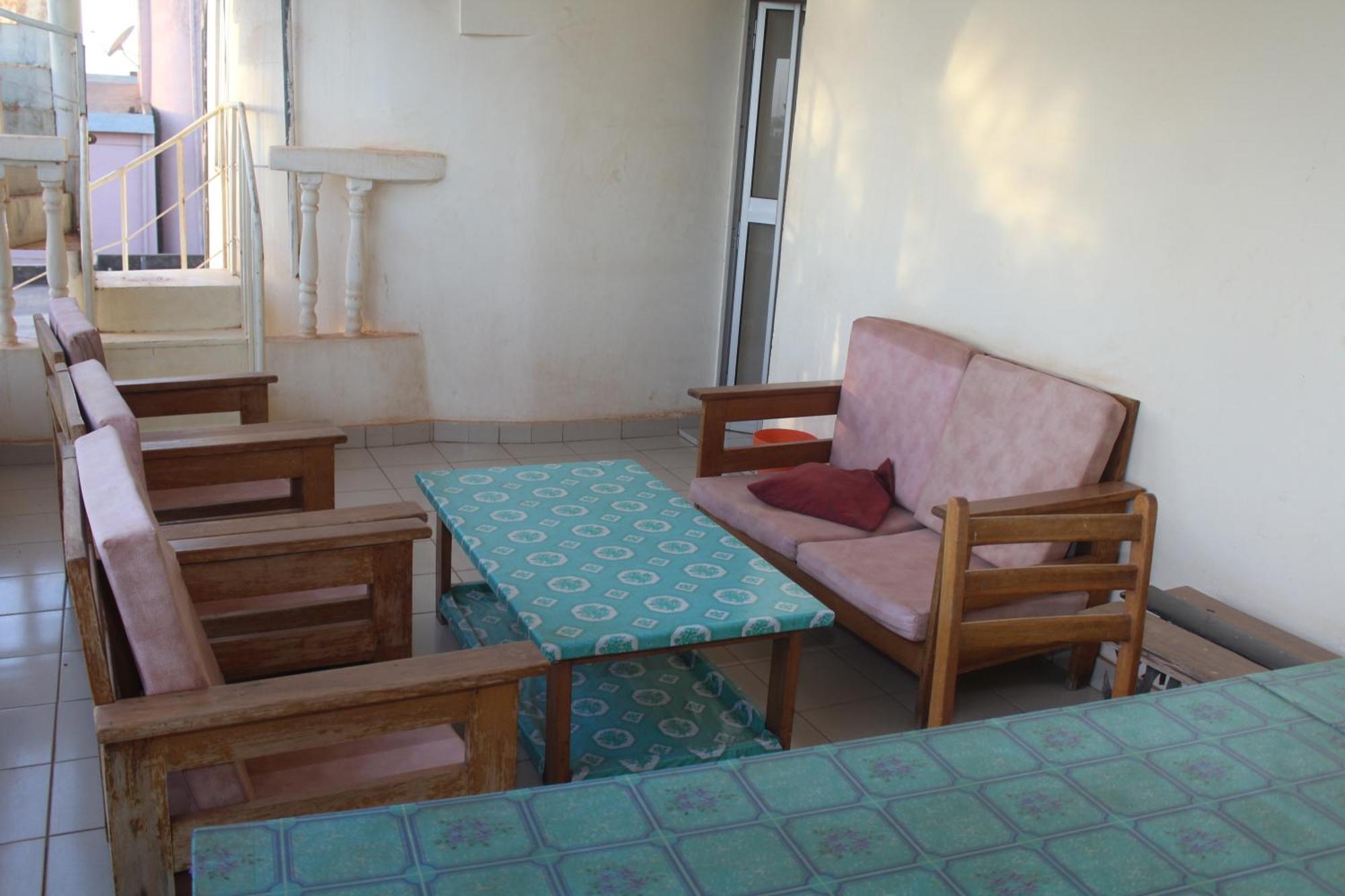 Residence Diane Ouagadougou Buitenkant foto