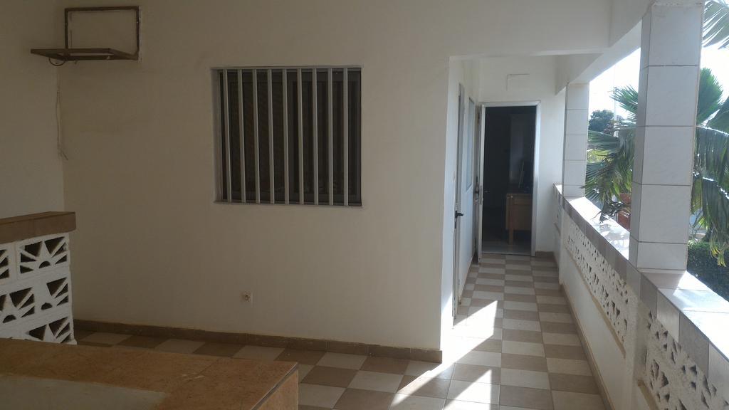 Residence Diane Ouagadougou Buitenkant foto